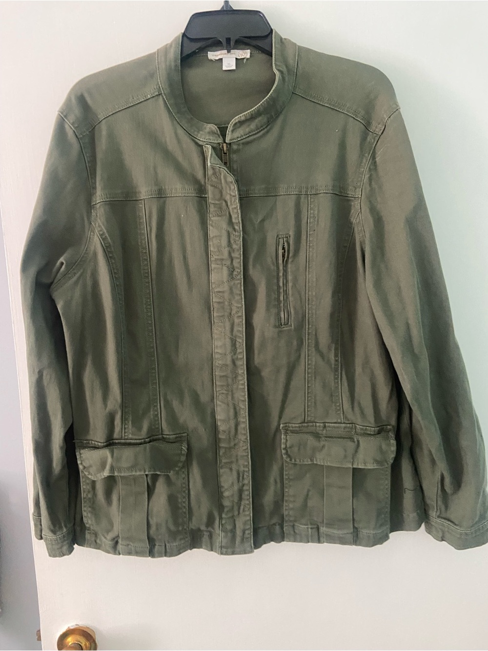 Lightweight Utility Jacket in Olive Green